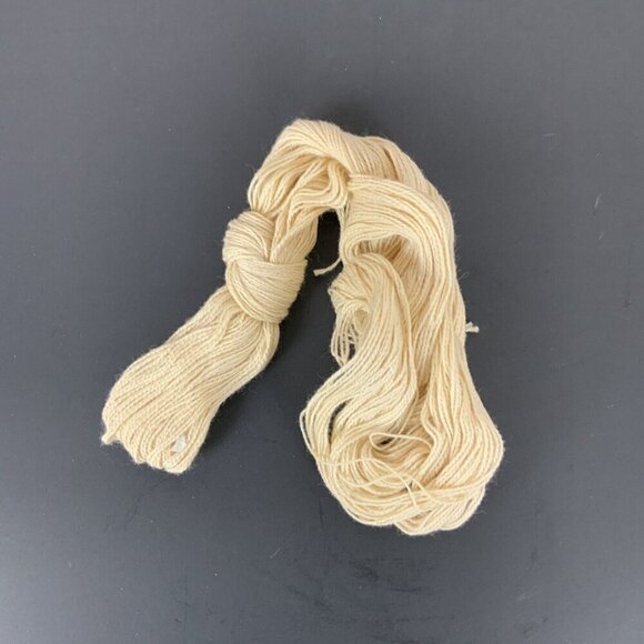 Design Works Crafts DWC 3004 Heart Candlewick 14 inch Pillow Kit 73480 - Picture 6 of 6